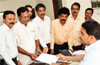 Jail Jammer issue: Local residents meet DC ; assured of early solution